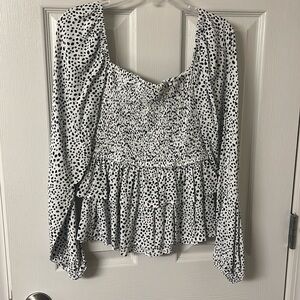 White spotted alter’d state top